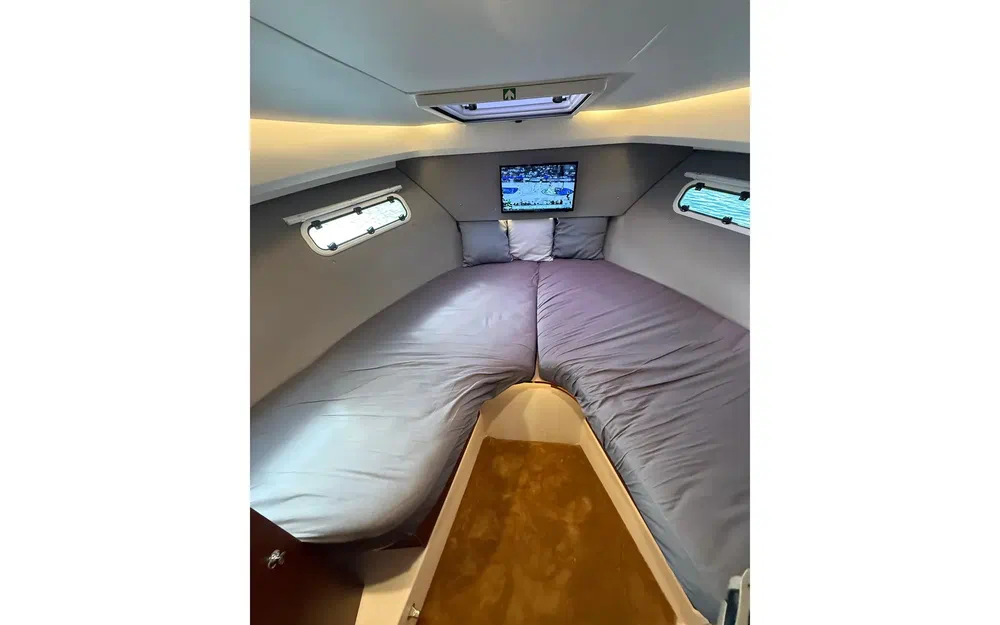 slider 9 Nimbus 305 Coupe