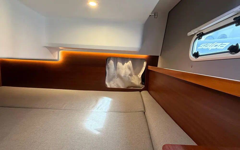 slider 15 Nimbus 305 Coupe