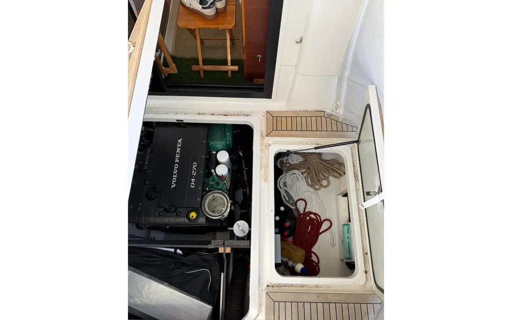 slider 40 Nimbus 305 Coupe