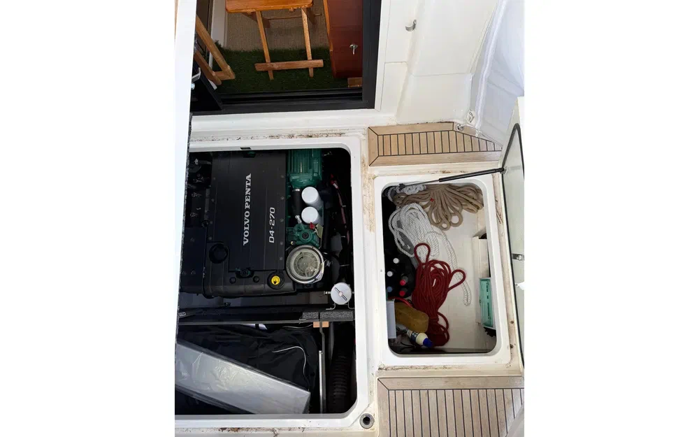 slider 43 Nimbus 305 Coupe