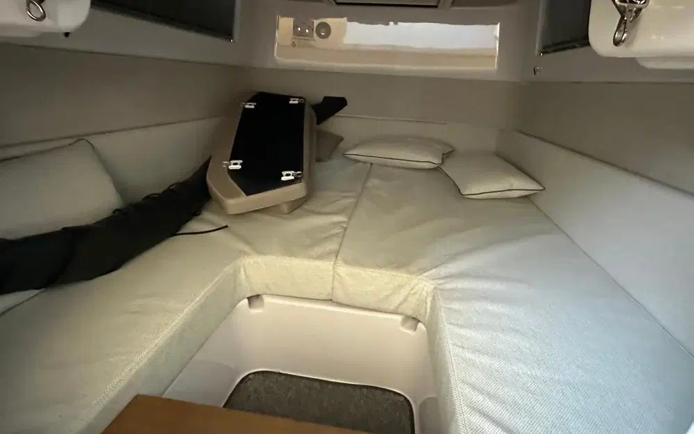 slider 7 Axopar 37 SC