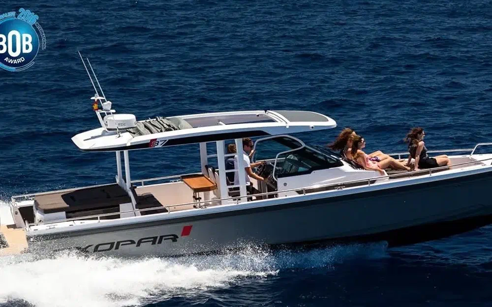 slider 14 Axopar 37 ST