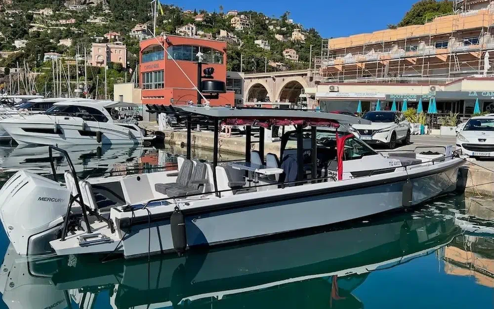 slider 2 Axopar 37 ST