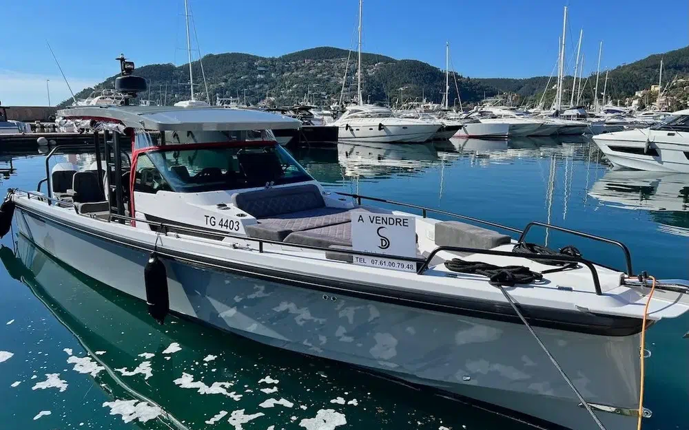 slider 3 Axopar 37 ST