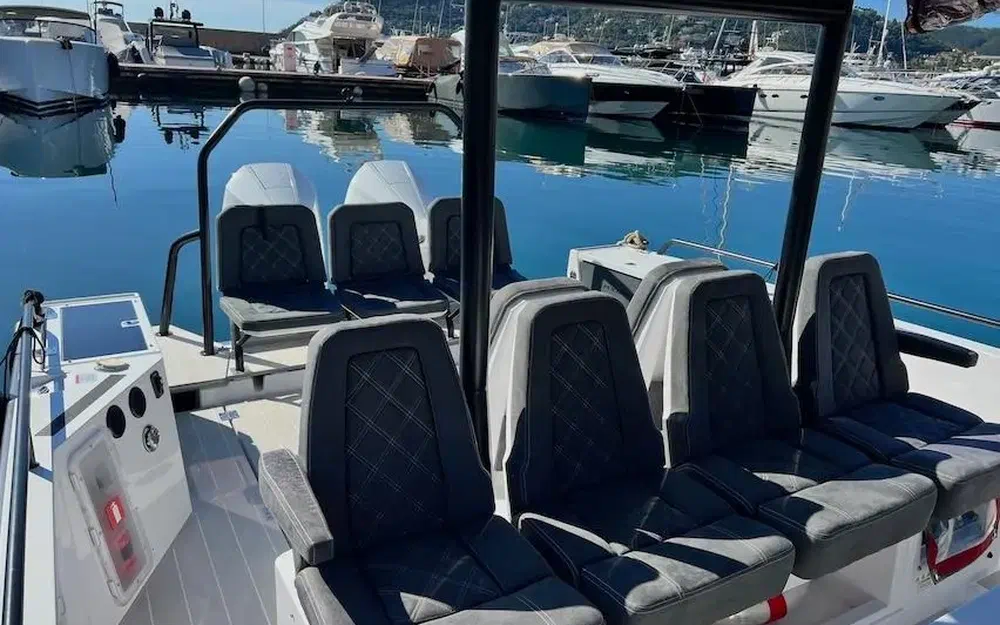 slider 7 Axopar 37 ST