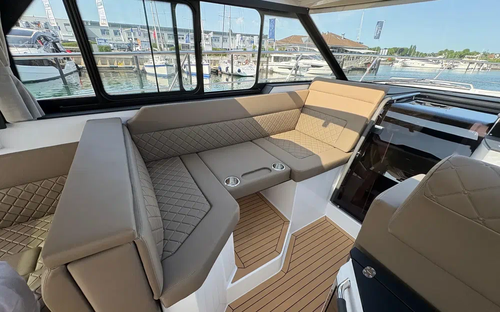 slider 10 Aquador 400 HT