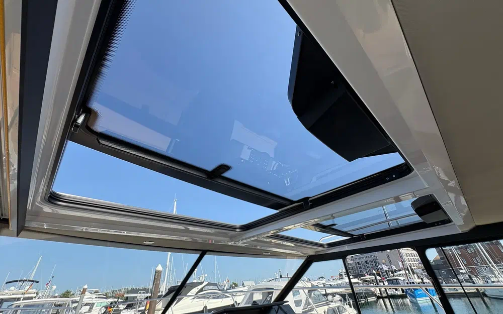 slider 12 Aquador 400 HT