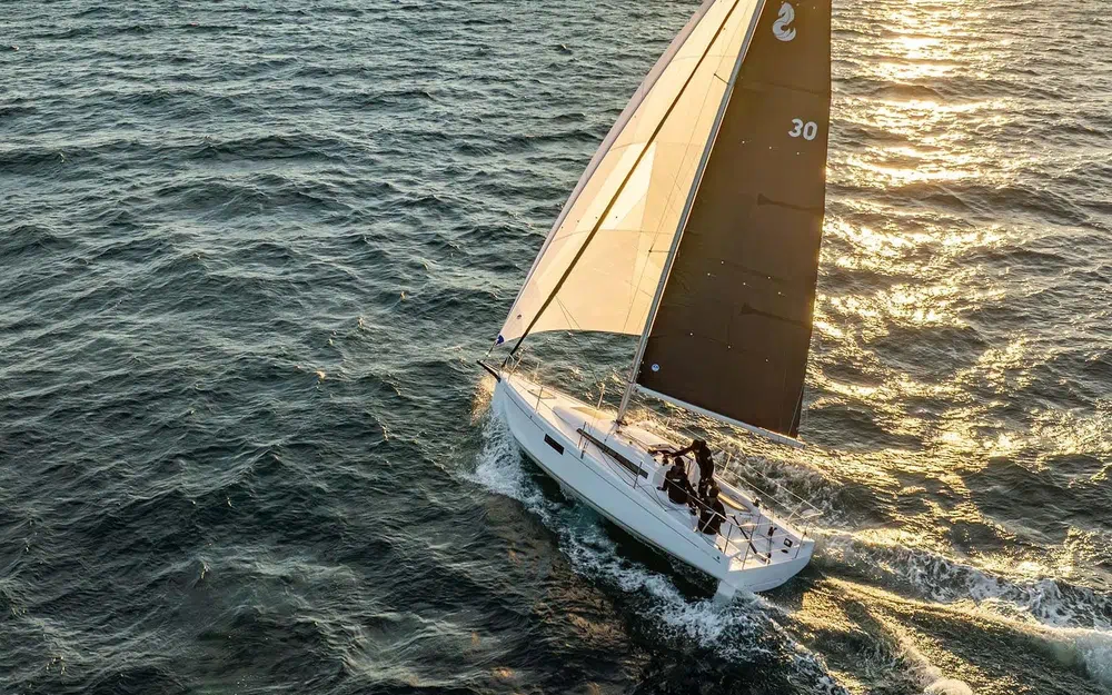 slider 0 Beneteau First 30