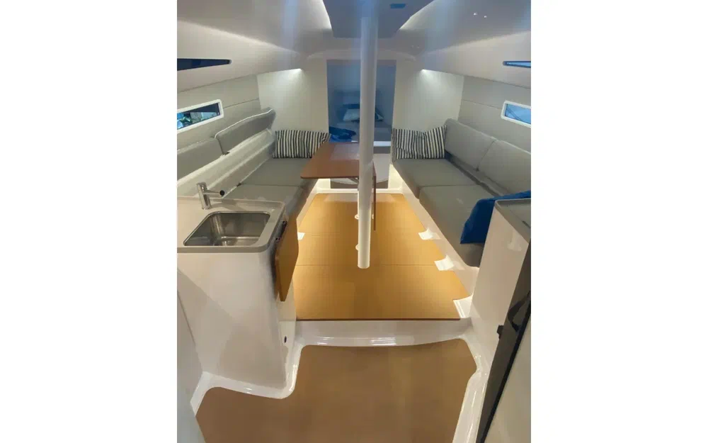 slider 6 Beneteau First 30