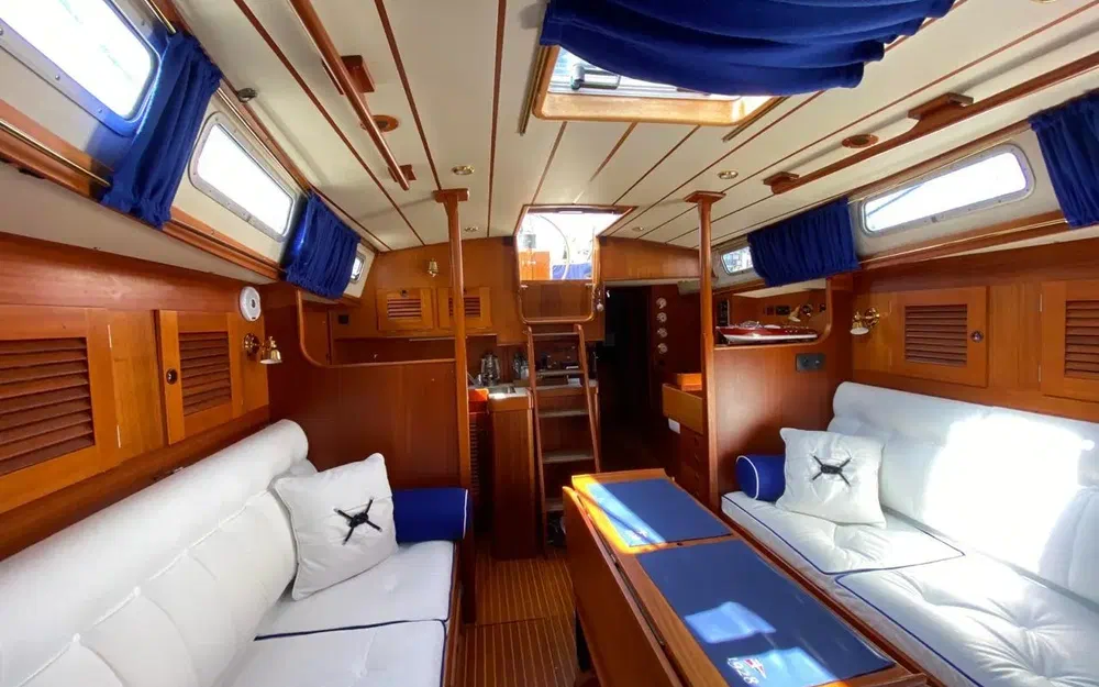 slider 3 Hallberg Rassy 39