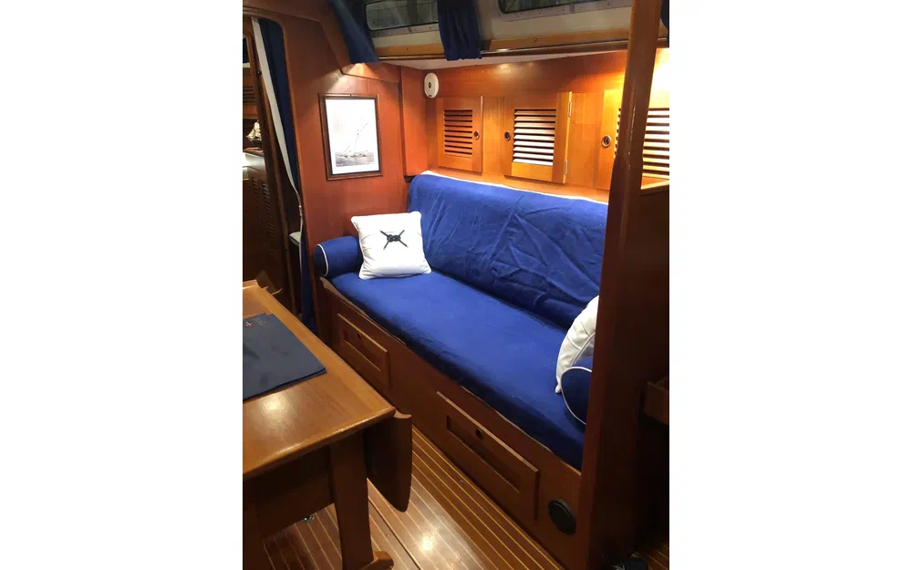 slider 4 Hallberg Rassy 39