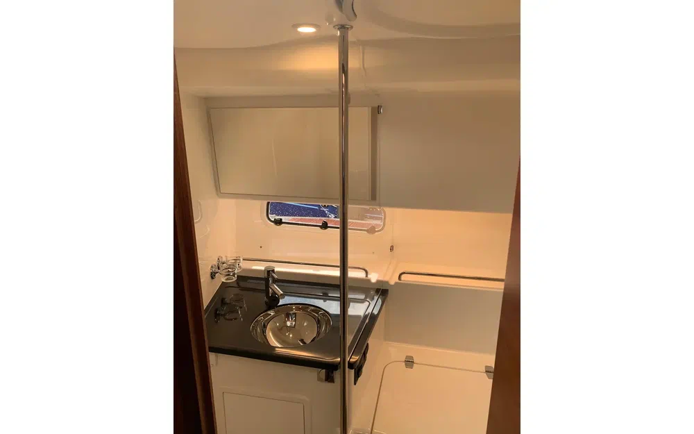 slider 16 Nimbus 305 Coupe