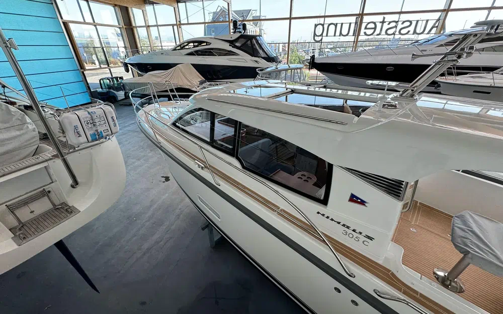 slider 2 Nimbus 305 Coupe