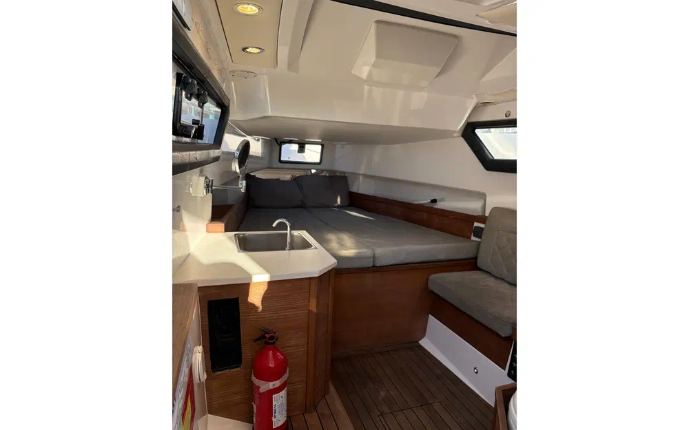 slider 7 Axopar 37 ST