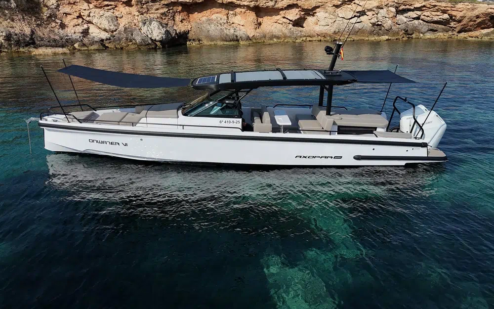 slider 0 Axopar 37 ST