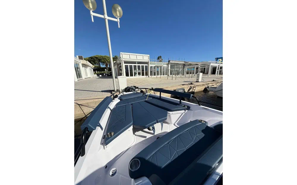 slider 13 Axopar 29 Sun Top