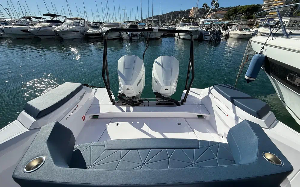 slider 21 Axopar 29 Sun Top