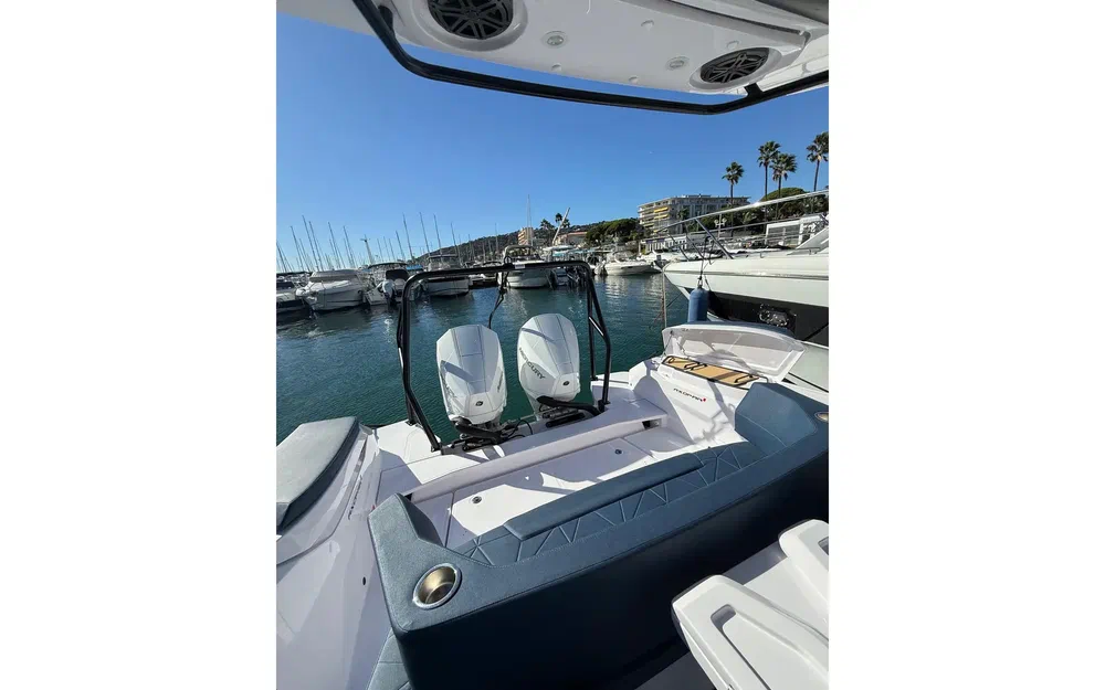 slider 23 Axopar 29 Sun Top