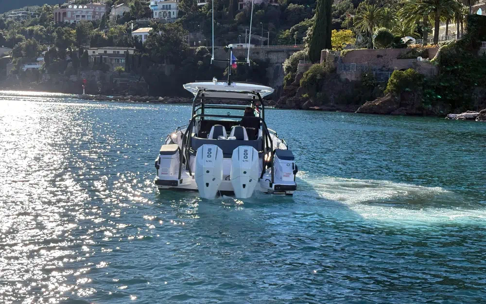 slider 4 Axopar 29 Sun Top