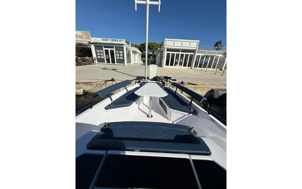 slider 6 Axopar 29 Sun Top