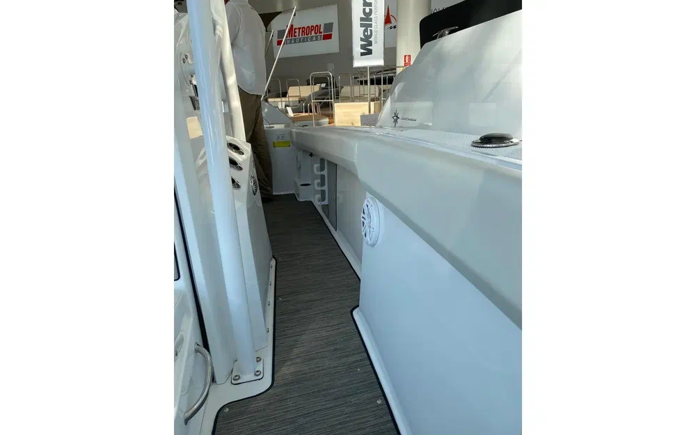 slider 14 Wellcraft Fisherman 242