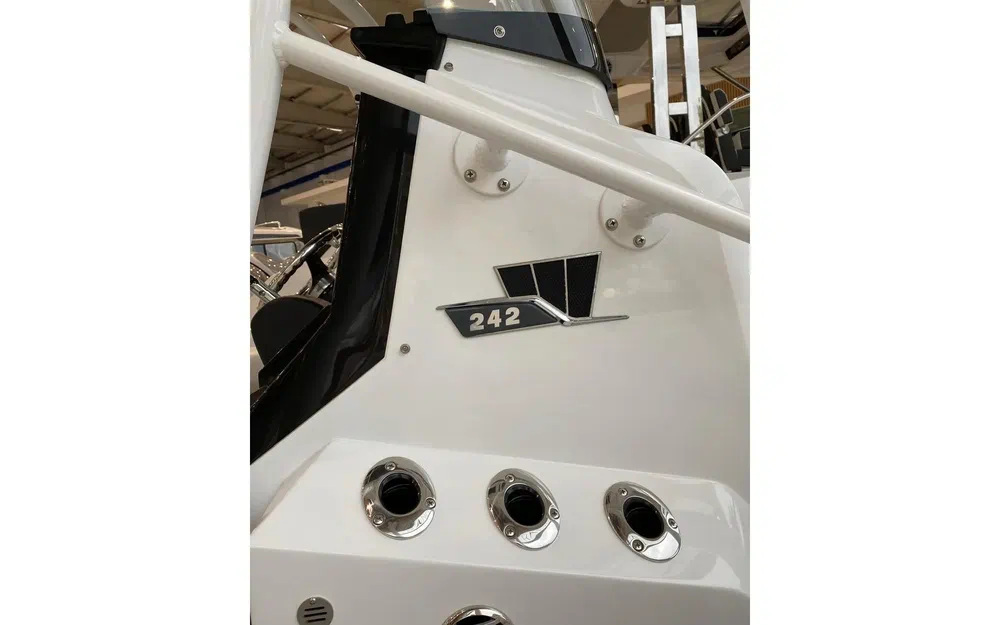 slider 18 Wellcraft Fisherman 242