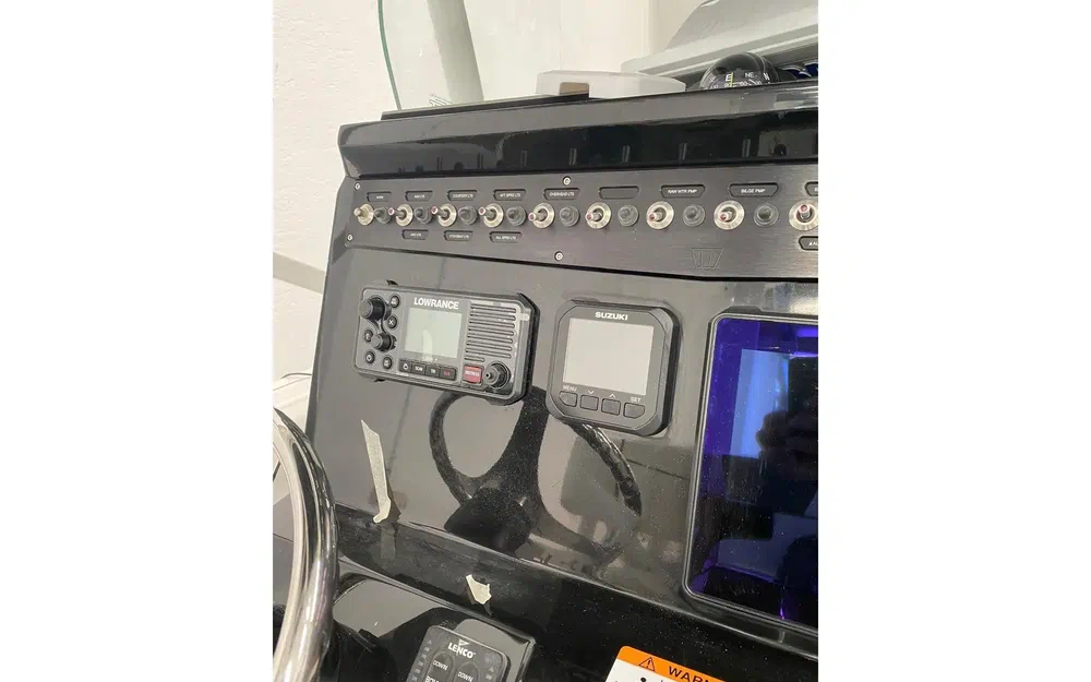 slider 41 Wellcraft Fisherman 242