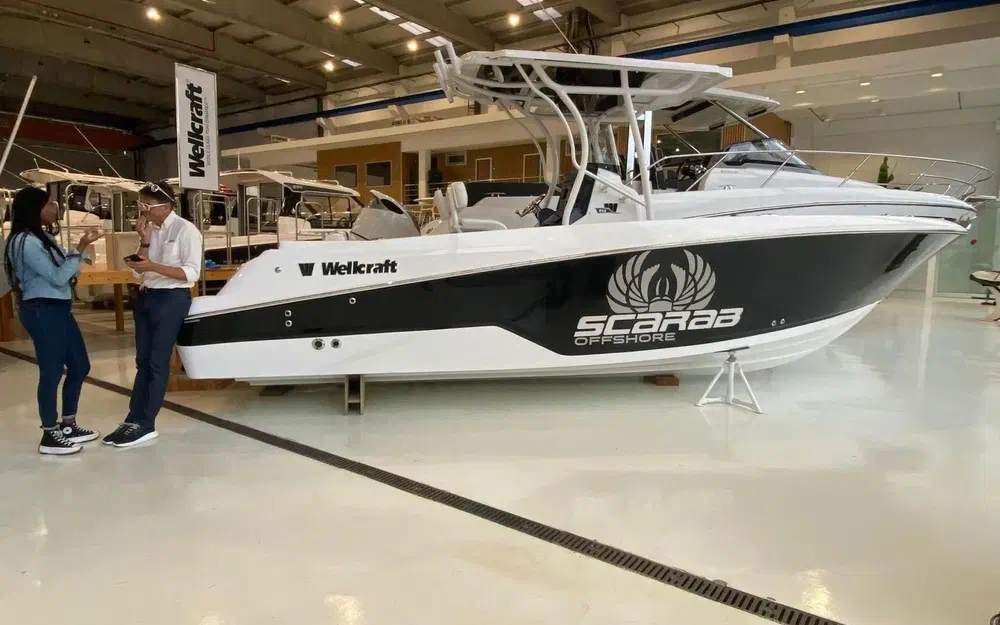 slider 4 Wellcraft Fisherman 242