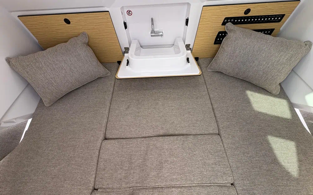 slider 14 Axopar 29 XC CROSS CABIN