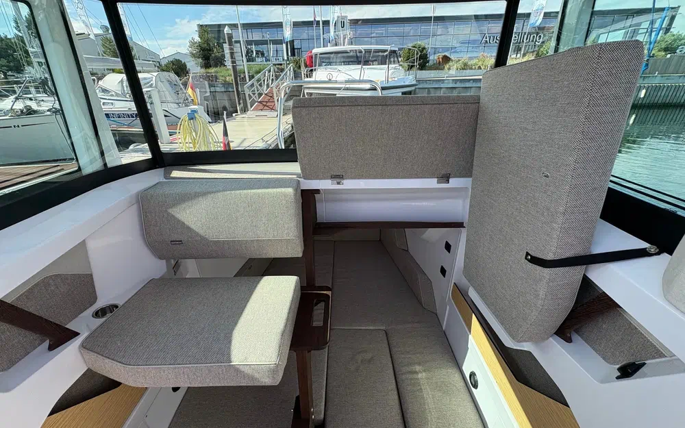 slider 8 Axopar 29 XC CROSS CABIN