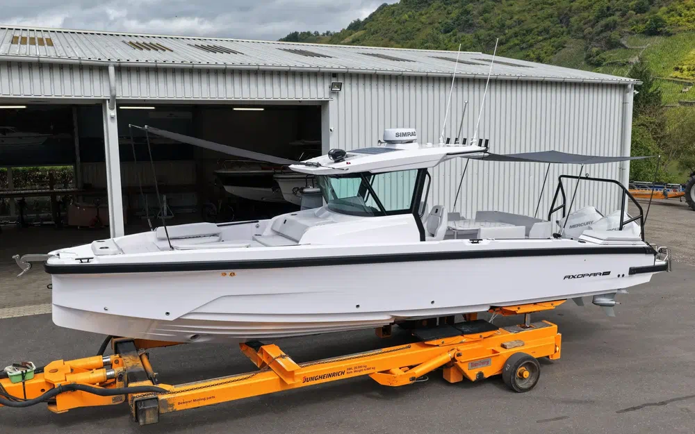 slider 0 Axopar 29 CCX