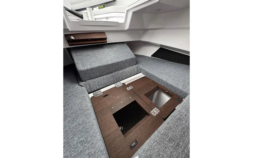 slider 11 Axopar 29 CCX