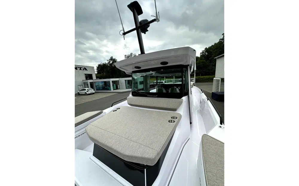 slider 12 Axopar 29 XC CROSS CABIN