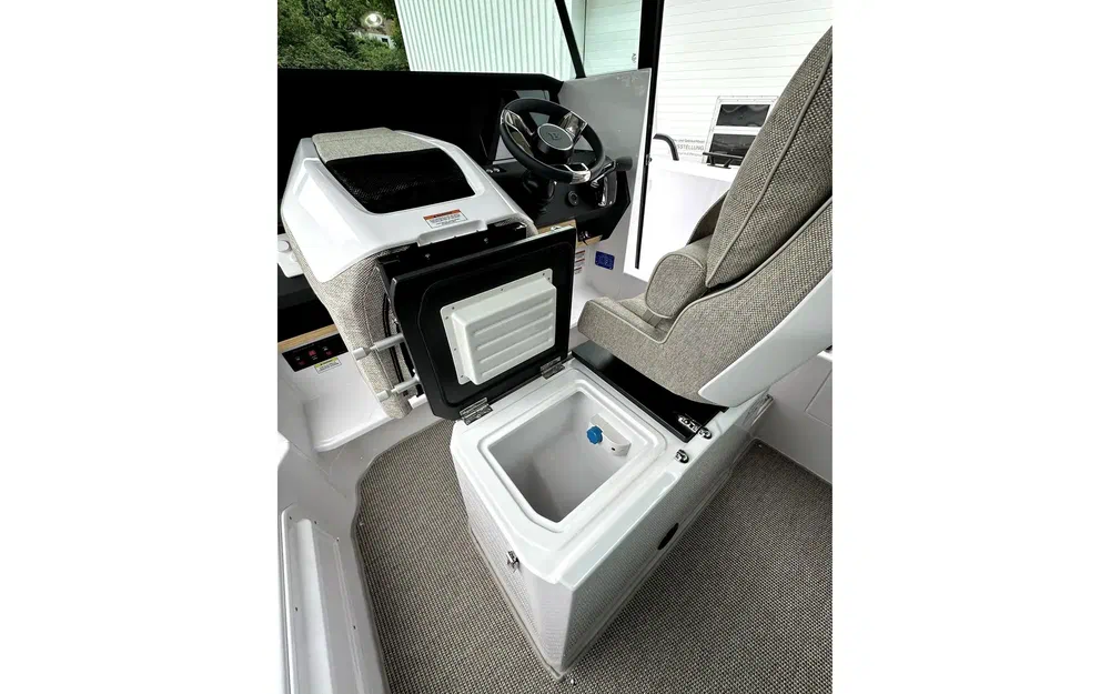slider 24 Axopar 29 XC CROSS CABIN