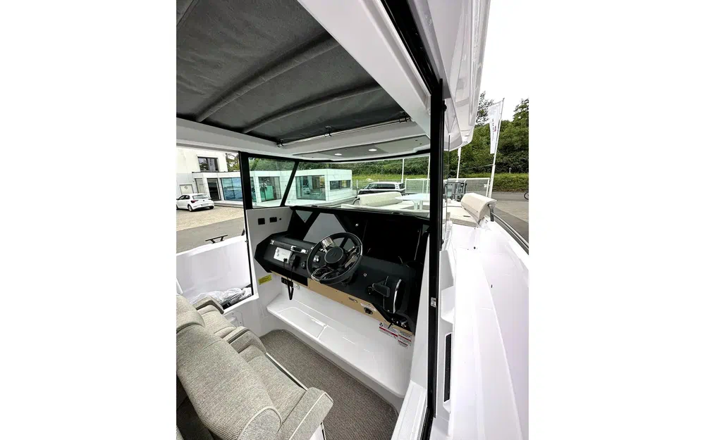 slider 27 Axopar 29 XC CROSS CABIN