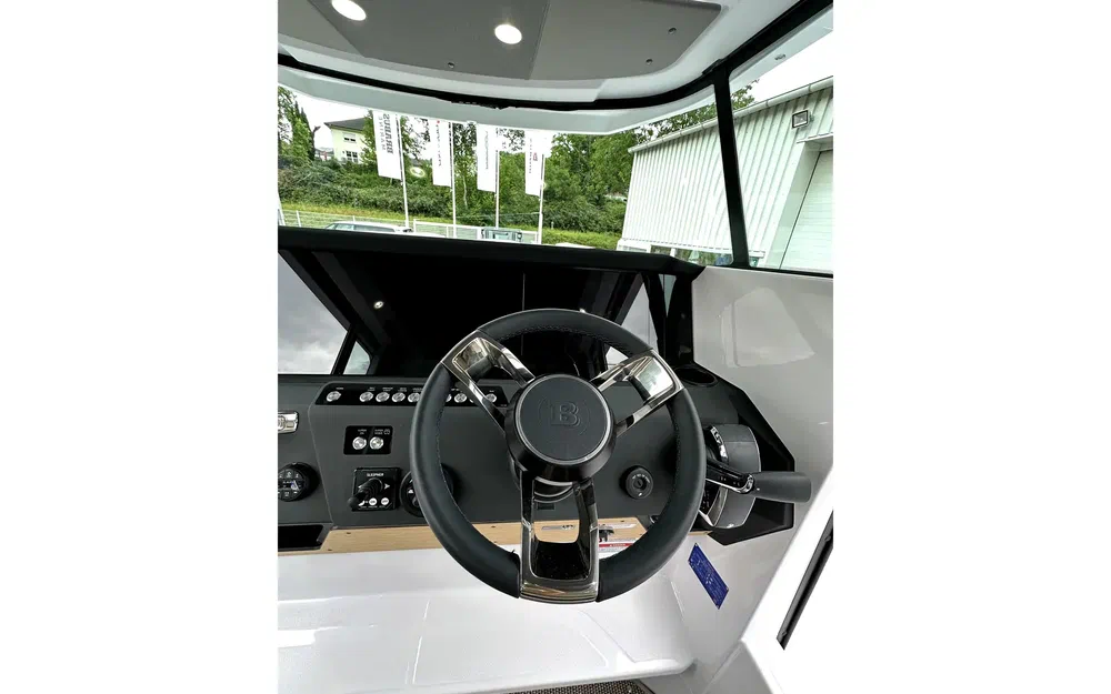 slider 33 Axopar 29 XC CROSS CABIN