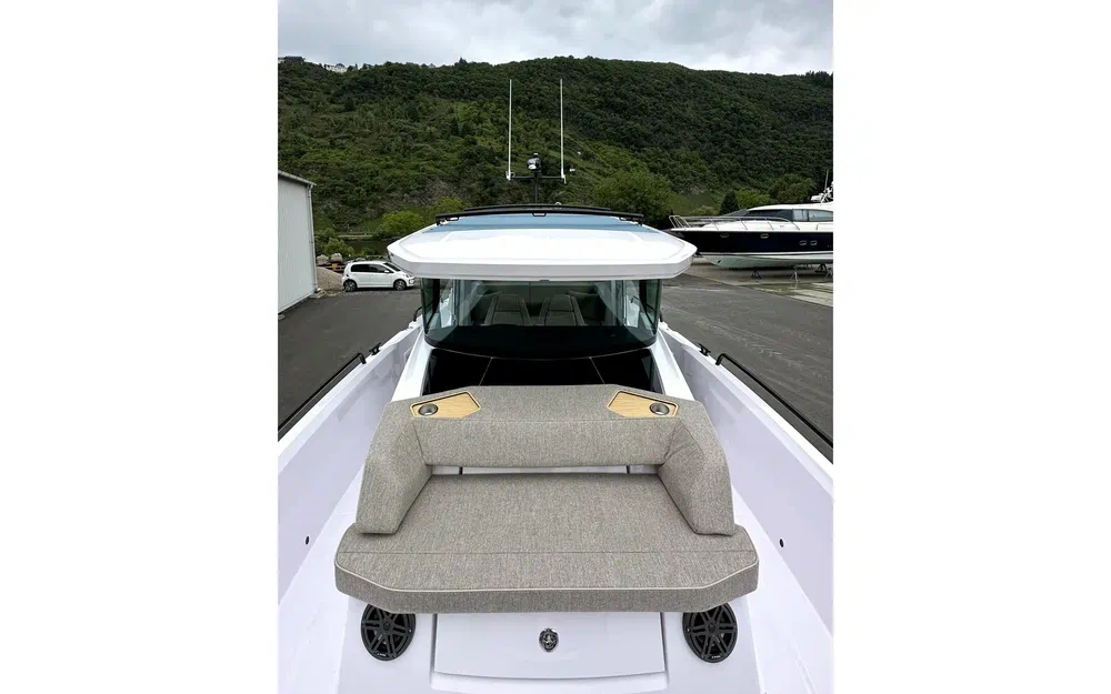 slider 42 Axopar 29 XC CROSS CABIN