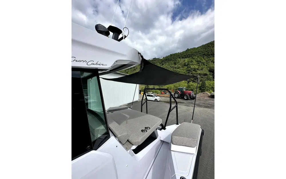 slider 8 Axopar 29 XC CROSS CABIN