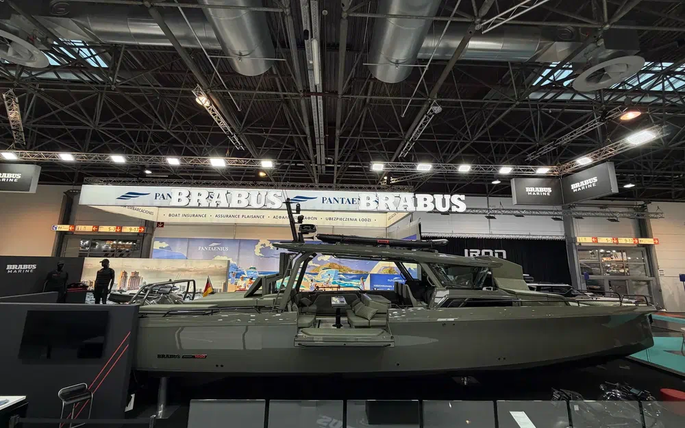 slider 4 Brabus Marine 1500 Cross Top