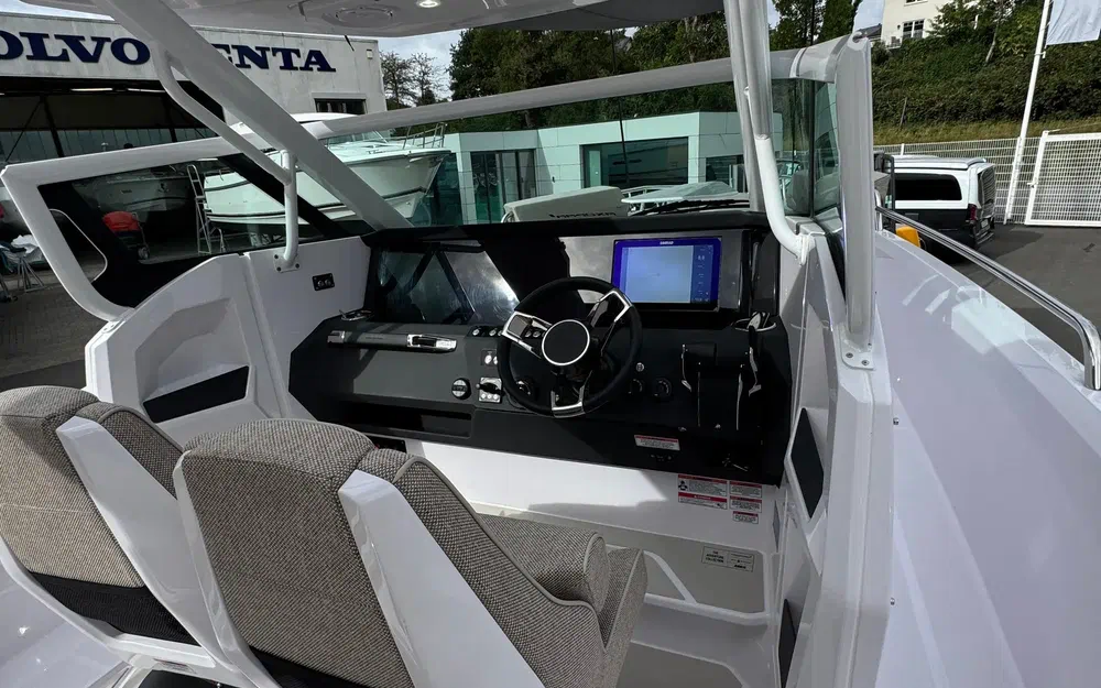 slider 16 Axopar 29 Sun Top