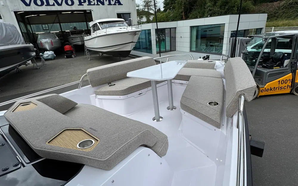 slider 23 Axopar 29 Sun Top