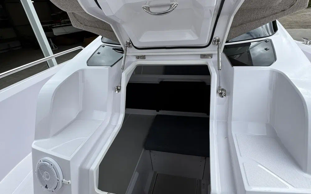 slider 28 Axopar 29 Sun Top