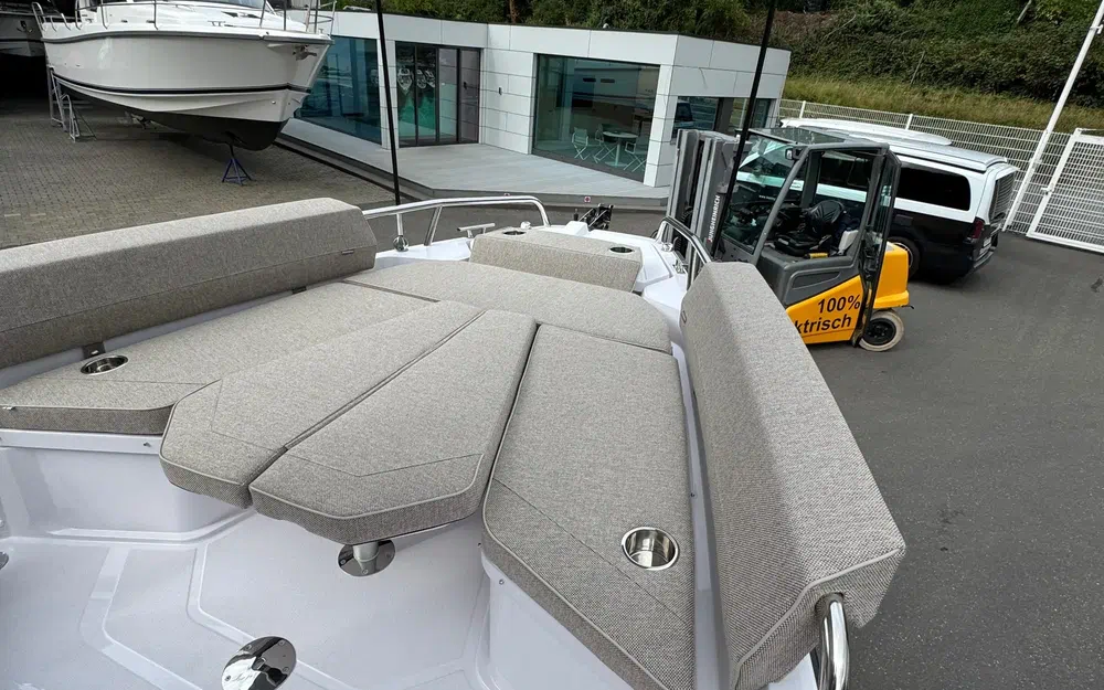 slider 32 Axopar 29 Sun Top