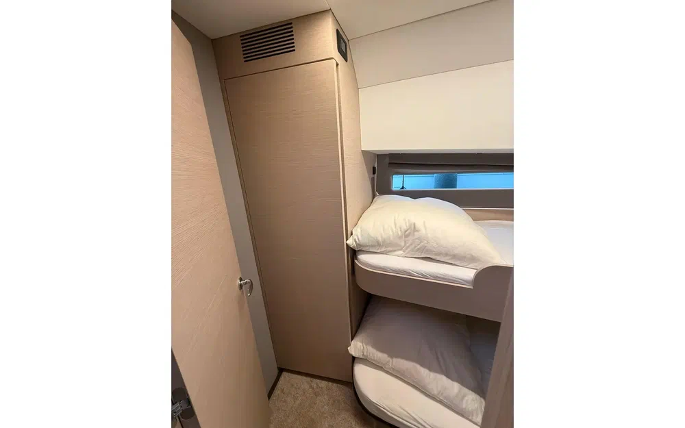 slider 28 Nimbus 495