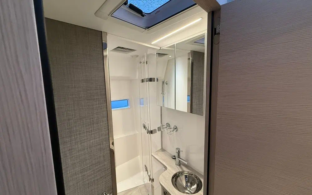 slider 32 Nimbus 495