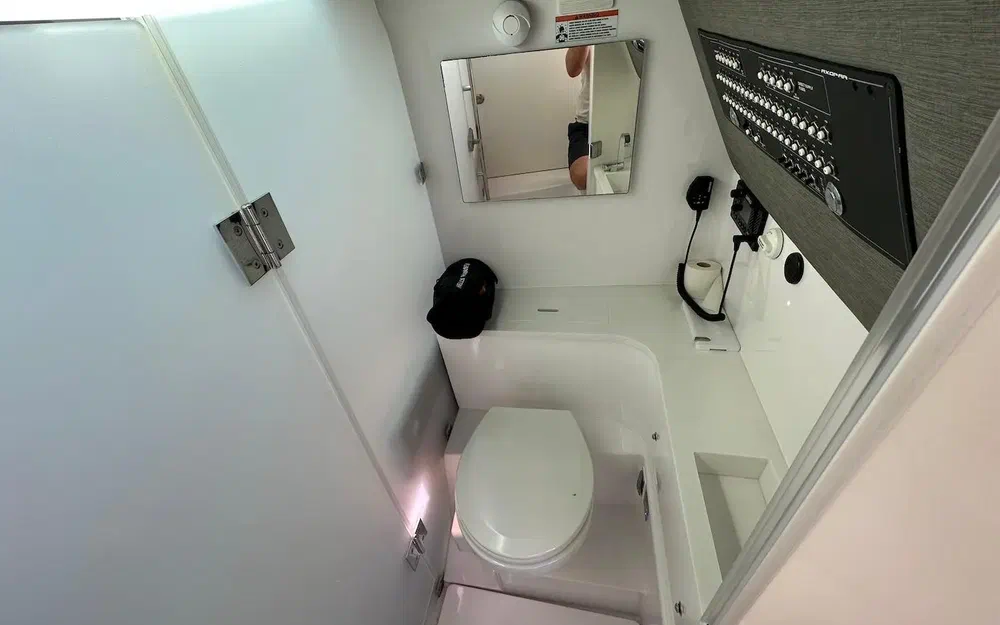 slider 7 Axopar 37 ST