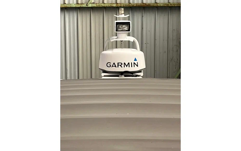 slider 3 Axopar 37 ST