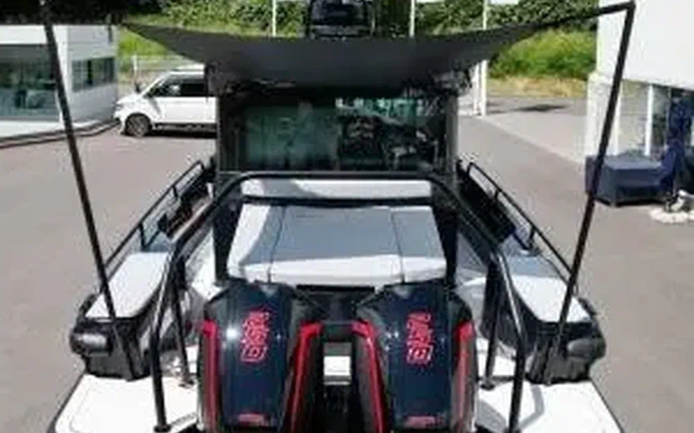 slider 10 Brabus Marine Shadow 500