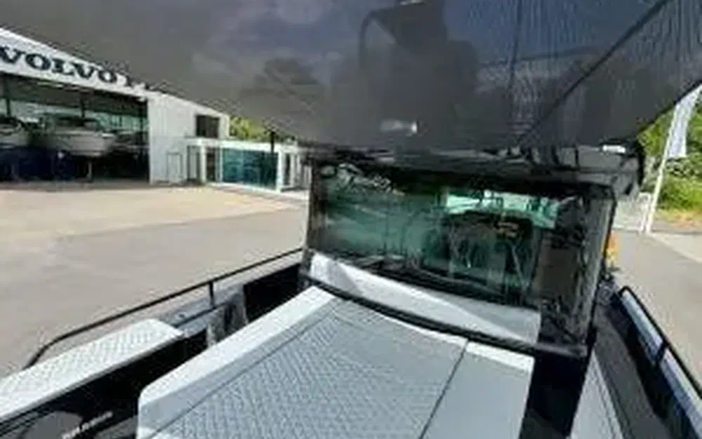 slider 11 Brabus Marine Shadow 500