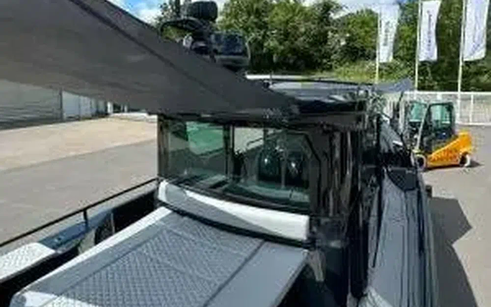 slider 16 Brabus Marine Shadow 500